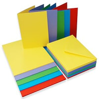 Craft UK 50 Karten-Sets mit Briefumschlägen - Verschiedene Farben - DIN A6 / C6 - 11,4 x 16,2 cm - 50 Doppelkarten und 50 Umschläge - Rot Blau Grün Lila Gelb