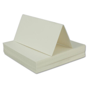 100 Tischkarten Naturweiss gerippt 10 x 10 cm ungefaltet - gefaltet 10 x 5 cm 240 g/m² sehr stabile Qualität in der Mitte gefalzt ideal für Namensschilder von Ihrem Glüxx-Agent
